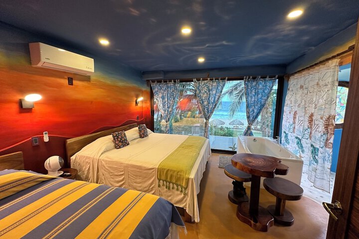 Room 77 of 402