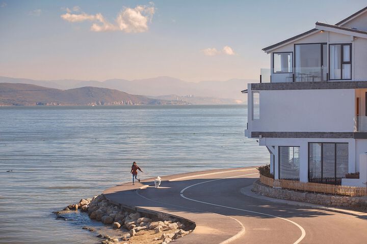 Dali Erduo Garden Seaview Hotel