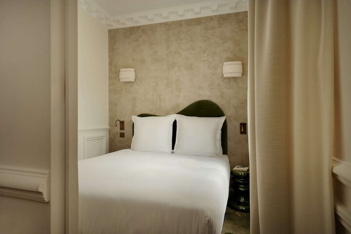 Room 29 of 62