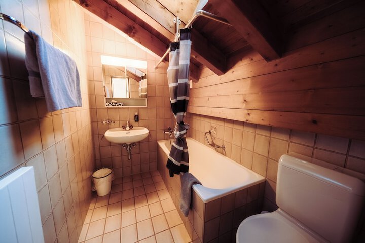 Room 13 of 28