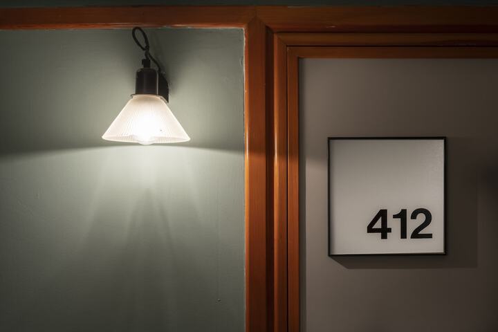 Room 6 of 31