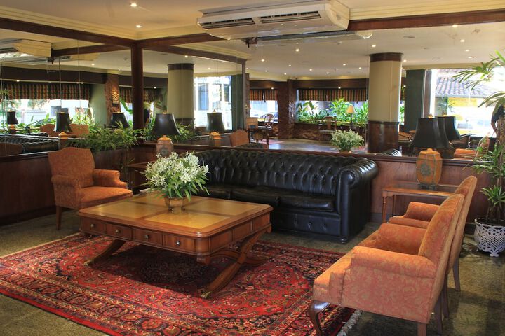 Guest Lobby