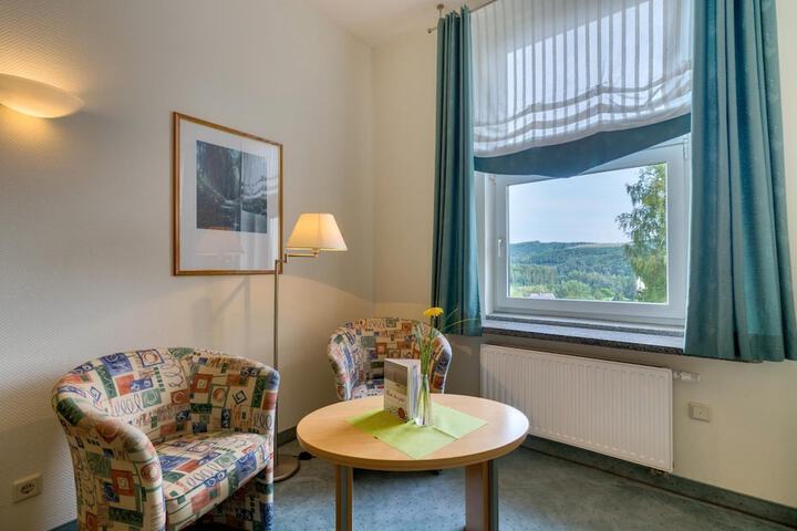 Room 8 of 40