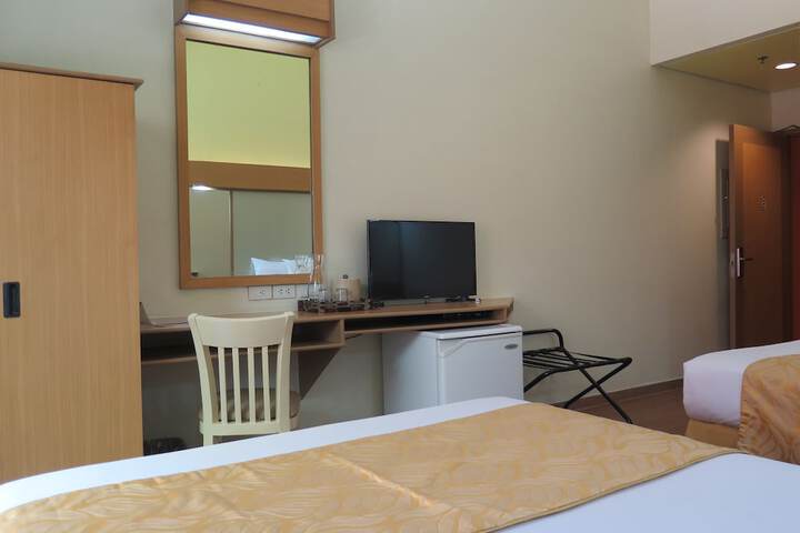 Room 14 of 37