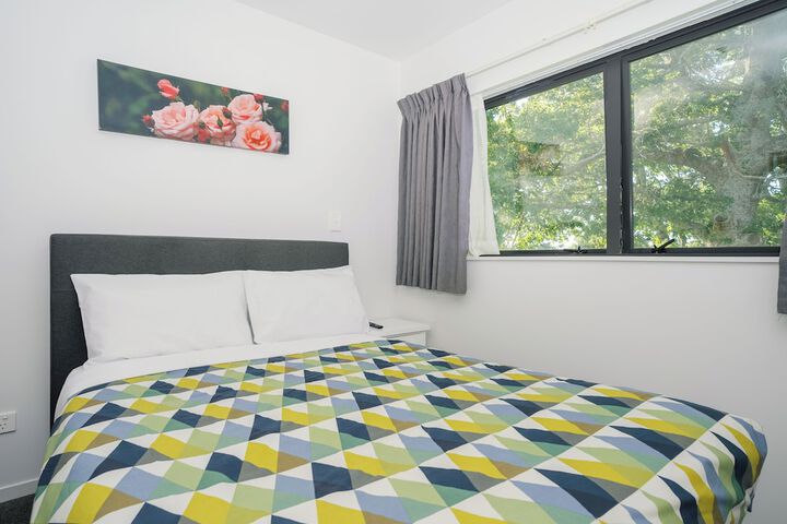 Room 4 of 55