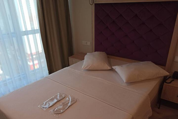 Room 11 of 62