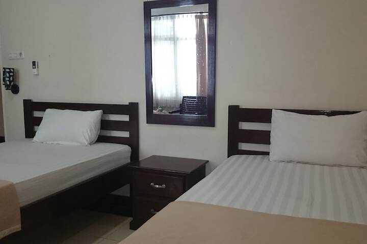 Room 11 of 26