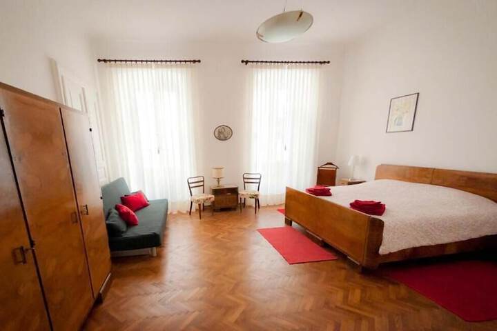 Room 15 of 43