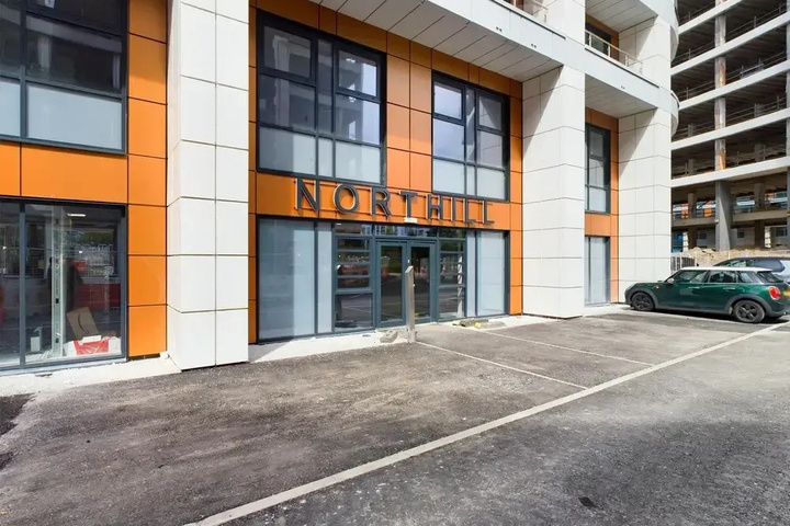 Image of Sleek and Modern 2BD 2bath in the Heart of Salford