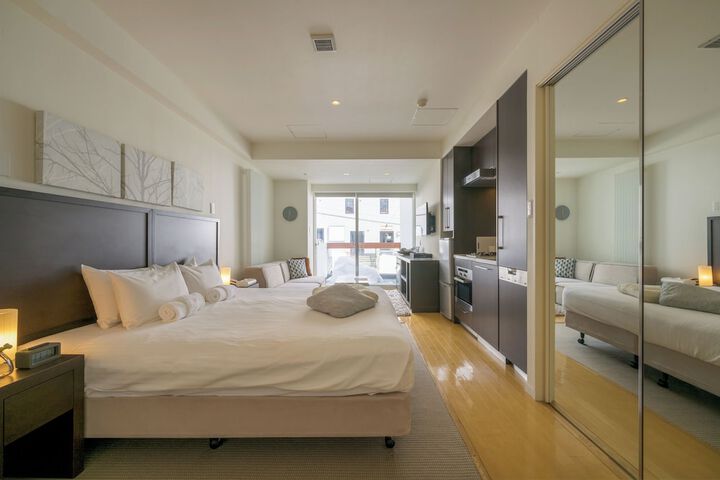 Room 45 of 237