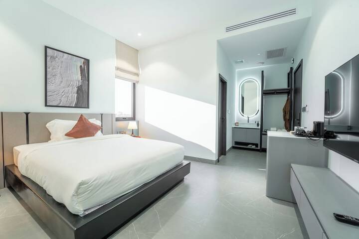 Room 34 of 156