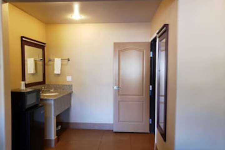 Room 76 of 126