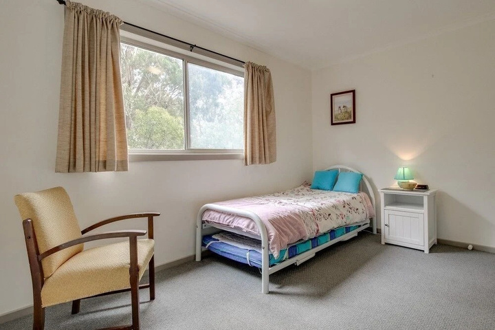 Room 2 of 9