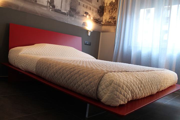 Room 6 of 51