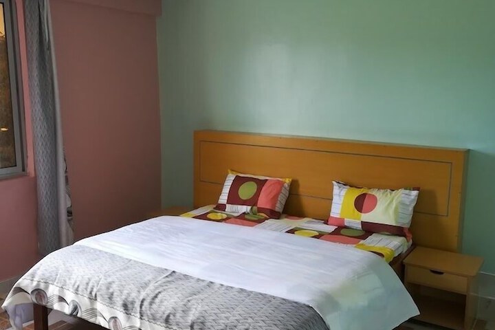 Room 9 of 66
