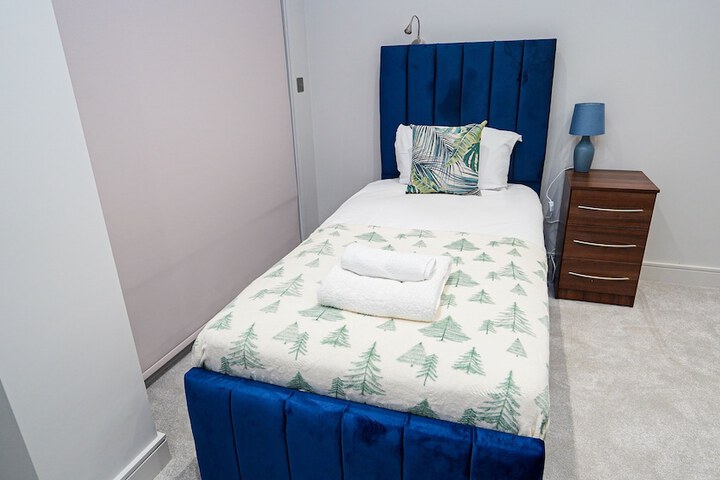 Room 6 of 55