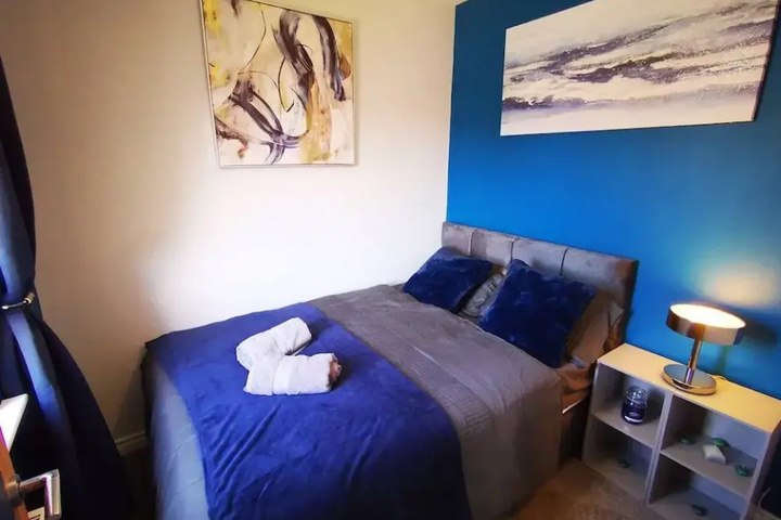 Room 2 of 26