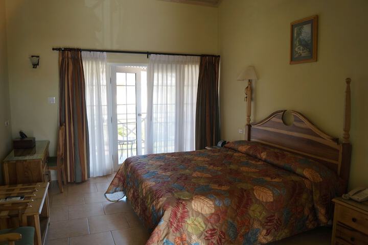 Room 7 of 95