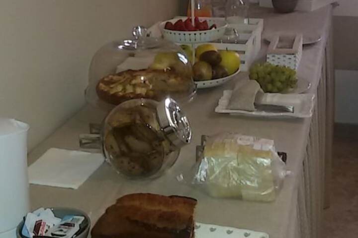 Breakfast/Coffee Service 23 of 53