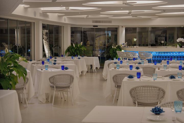 Dining 173 of 250