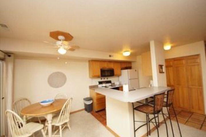 Room 40 of 61