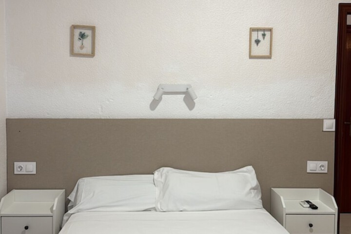 Room 10 of 54