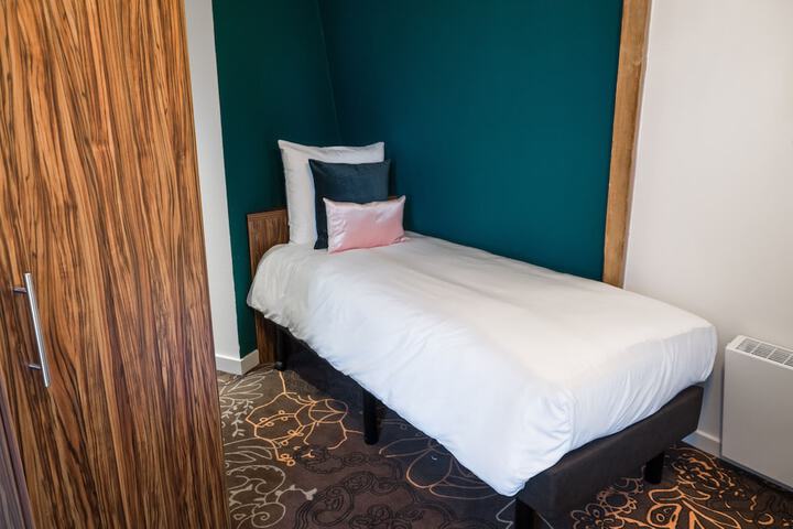Room 40 of 56