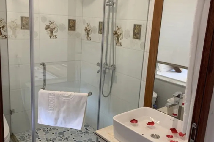 Bathroom Interior Photo