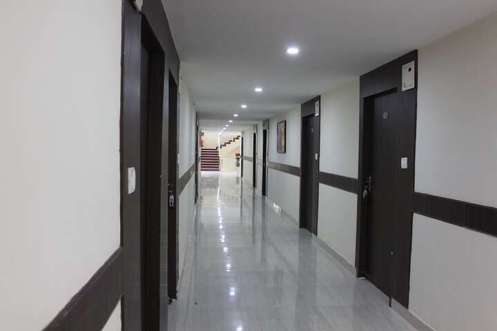 Ballroom/Hall 54 of 64