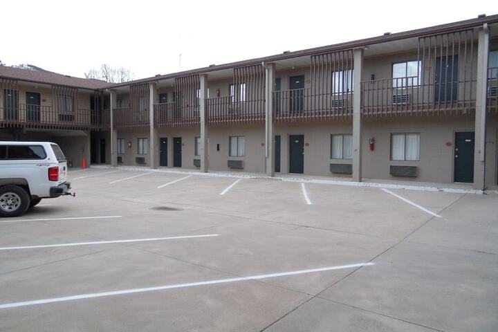 Property Grounds 42 of 51