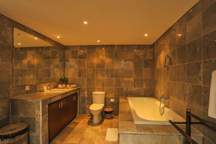 Clean Restrooms