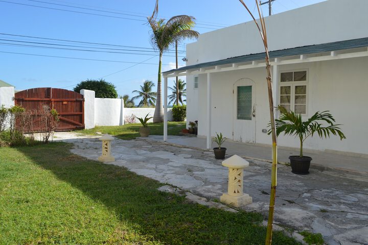 Hotel Exterior 31 of 38
