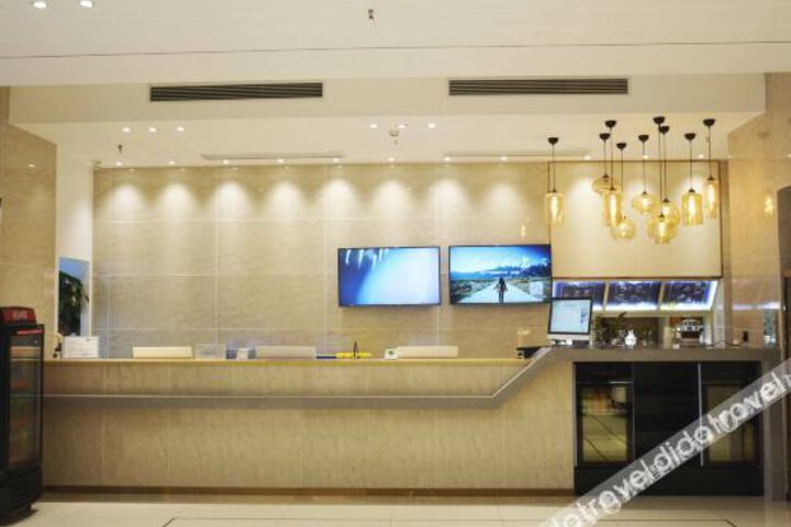 Hotel Interior 27 of 36