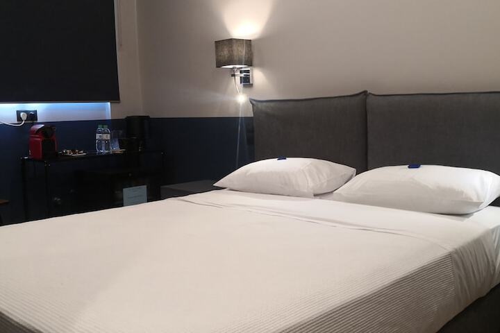 Room 50 of 112