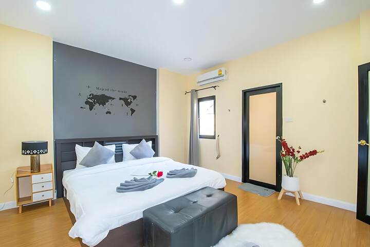 Room 5 of 35