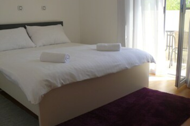 Room 53 of 63