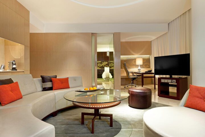 Room 42 of 156
