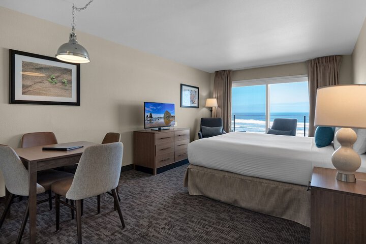 Room 8 of 40