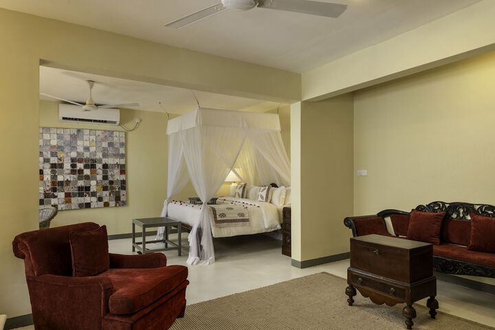 Room 22 of 74