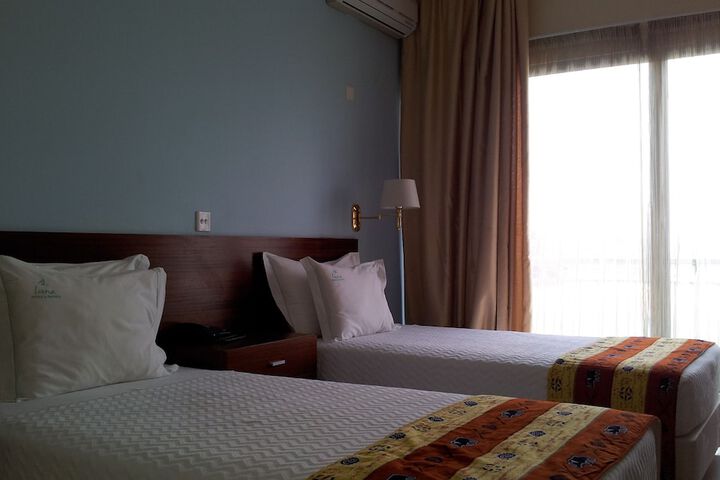Room 8 of 62