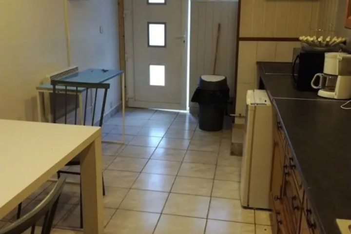 Room 4 of 5