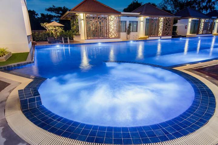 Pool 51 of 69