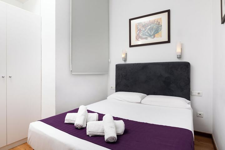 Room 3 of 16