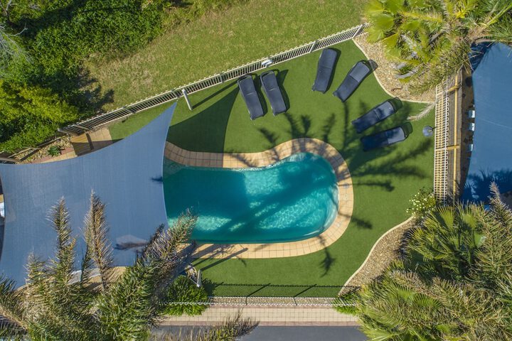 Pool 48 of 65