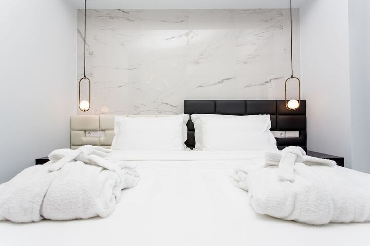 Room 14 of 48