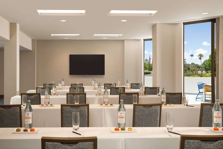 Meeting facility