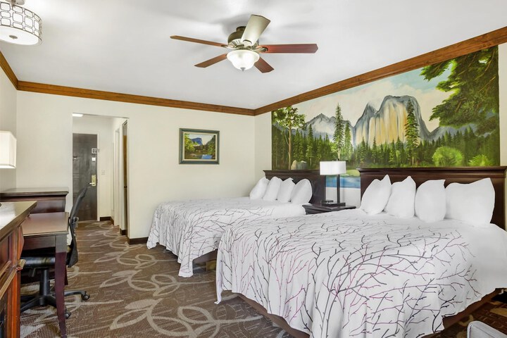 Room 32 of 62