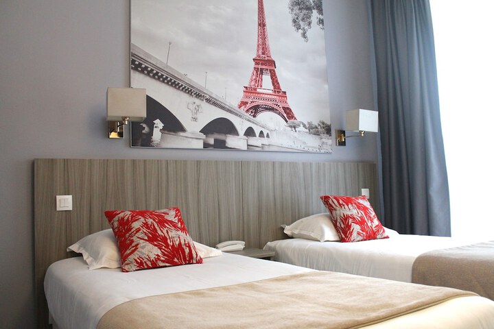 Room 13 of 75