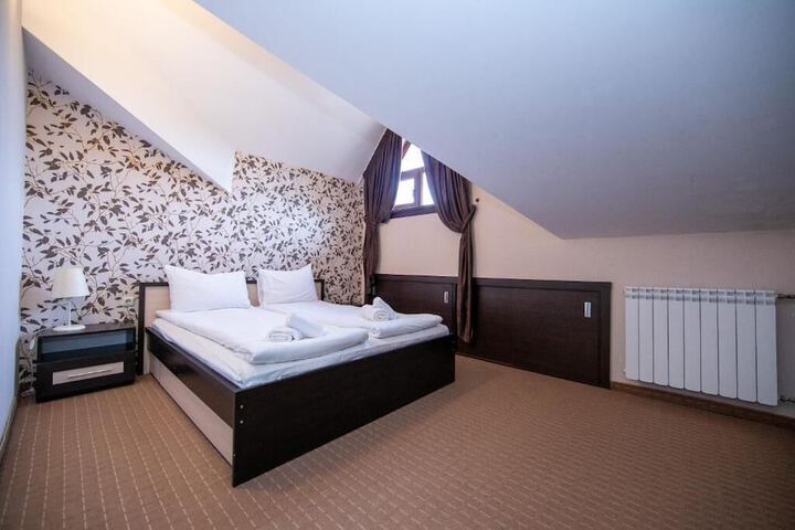 Room 14 of 43