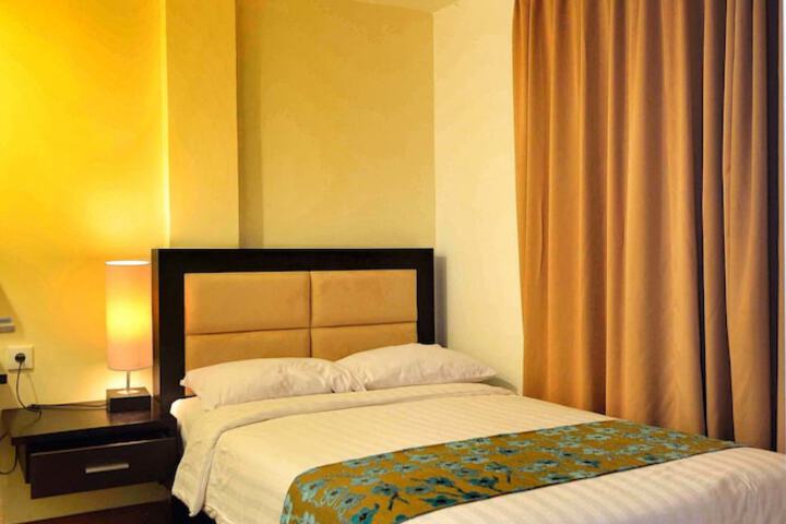 Room 4 of 24